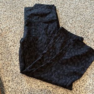 23’ lululemon leggings